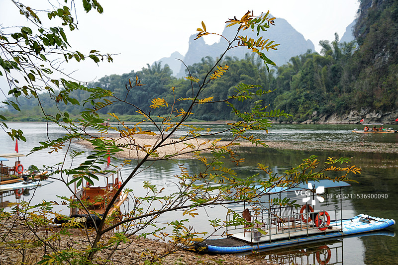 阳朔--仲冬山水静，无客筏空横。图片素材