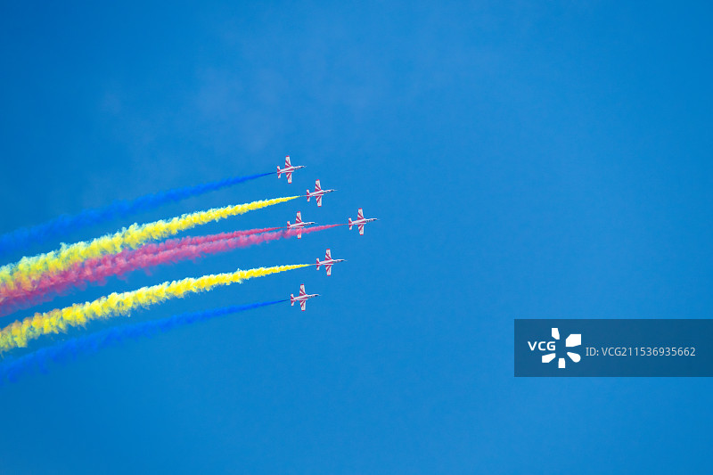 中国珠海航展红鹰飞行队图片素材