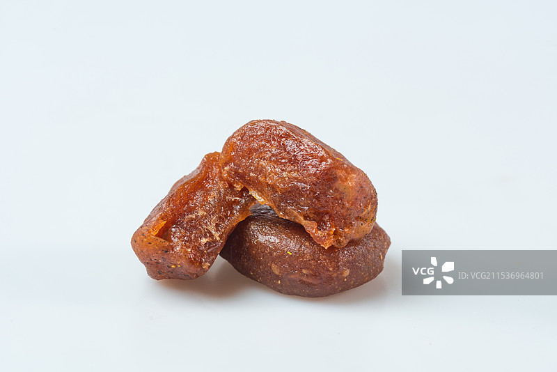 孤立在白色背景上的传统小吃茶点酸枣糕酸枣饼特写图片素材