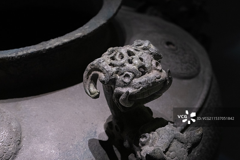 山东枣庄博物馆徐楼墓地出土滥国文物图片素材