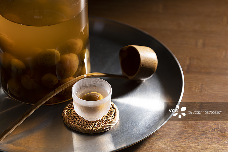 自酿青梅酒图片素材