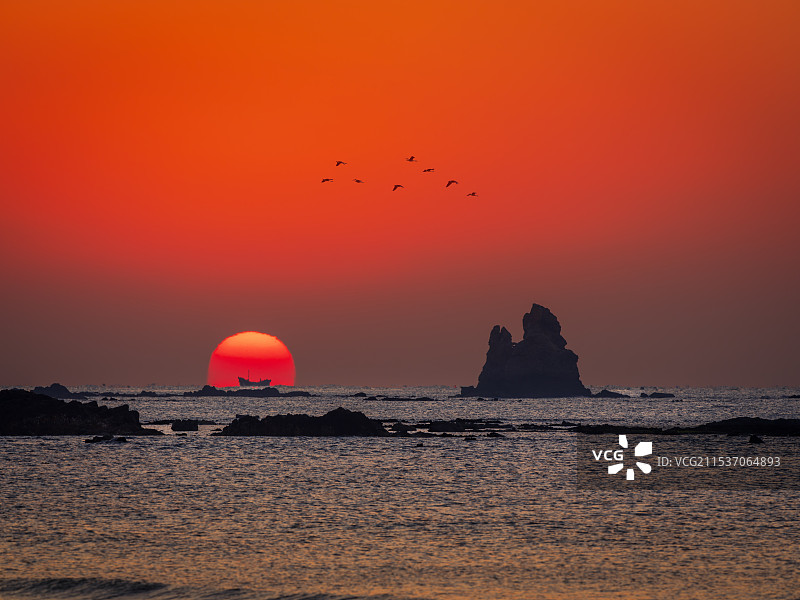 石老人日初升图片素材