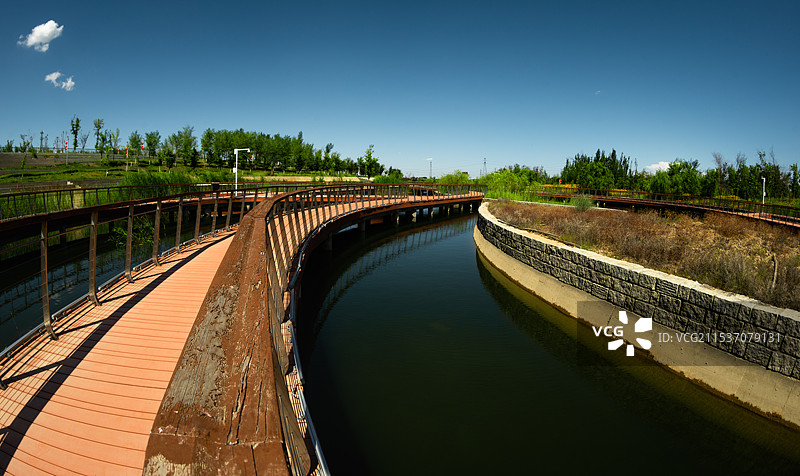 头屯河谷生态景观大道美景尽收眼底（新疆昌吉市））图片素材