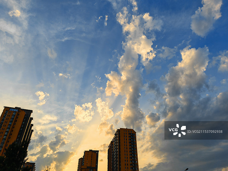 2023年9月的晚霞和云朵图片素材