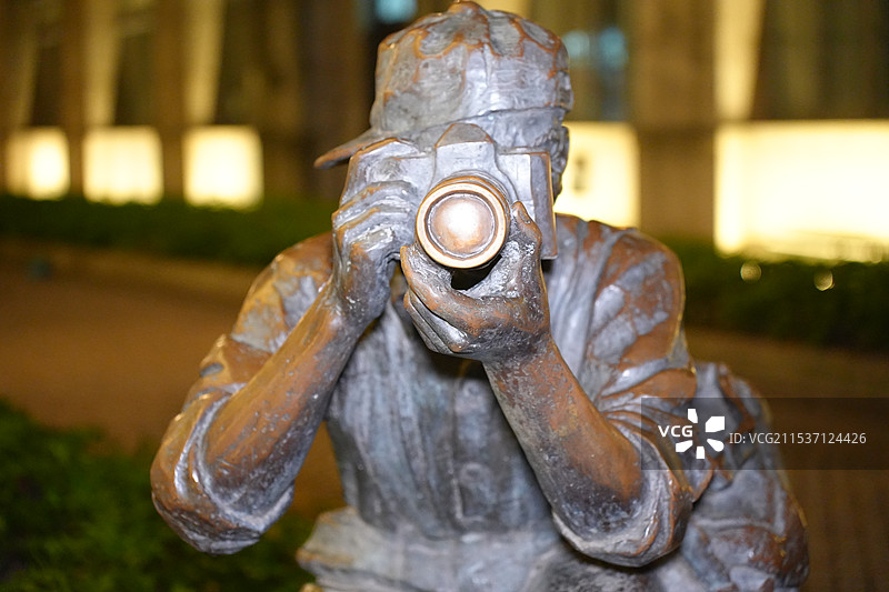 广州沙面摄影师雕像图片素材