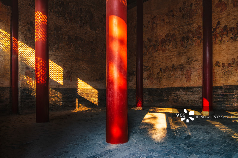 河南，郑州市，登封市，嵩山少林寺，西方圣人殿，“五百罗汉朝毗卢”大型壁画，金刚捣碓，练功房，脚坑图片素材