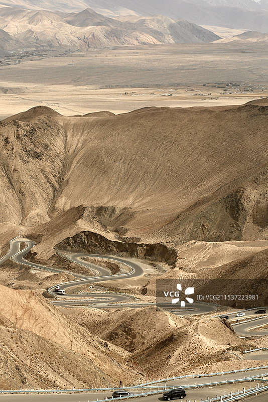 新疆地区塔什库尔干塔吉克自治县 盘龙古道图片素材