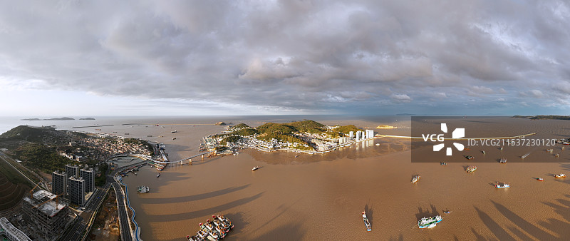 航拍中国浙江舟山嵊泗县菜园镇、嵊泗中心渔港、金鸡山岛、黄泥坎村图片素材