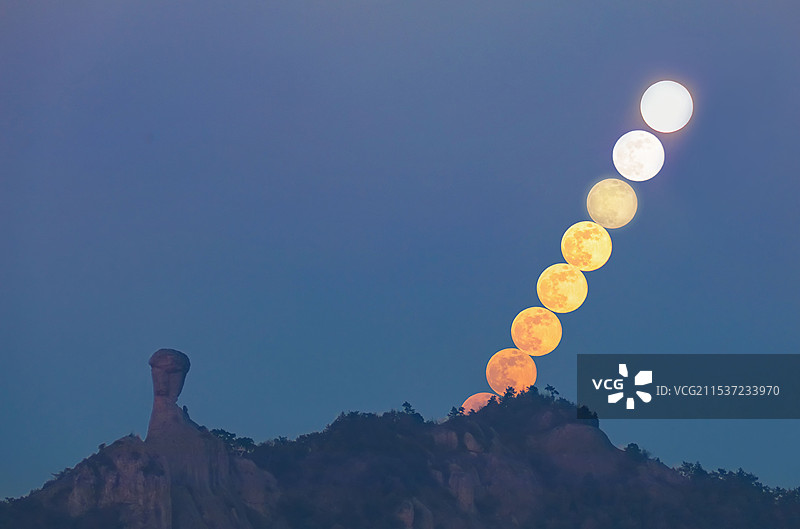 浙江温岭市的标志性景观石夫人峰，酷似古代美女头像，夫人望月是温岭十景之首。图片素材