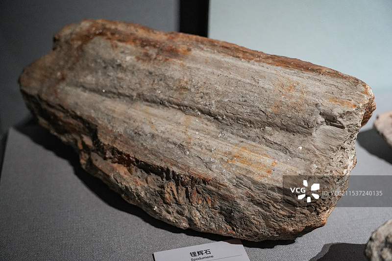 锂辉石矿石矿物图片素材