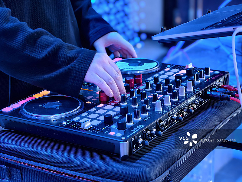 Dj混音器图片素材