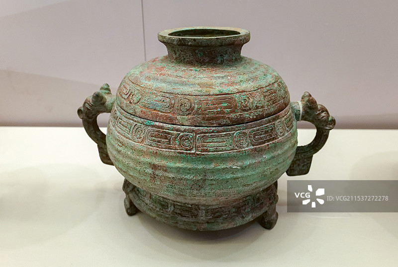 青铜龙首鋬簋（二级文物） 西周 五峰北黄崖仙人台出土 长清区博物馆藏 济南市博物馆展出图片素材