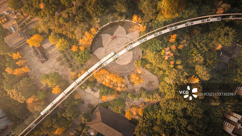 中华美德公园轻轨交汇图片素材