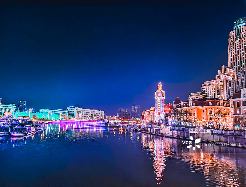 天津城市夜景蛇年科技感背景光影风光图片素材