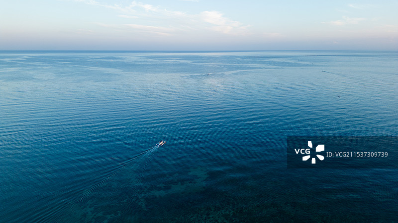 印度尼西亚巴厘岛罗威纳海滩图片素材