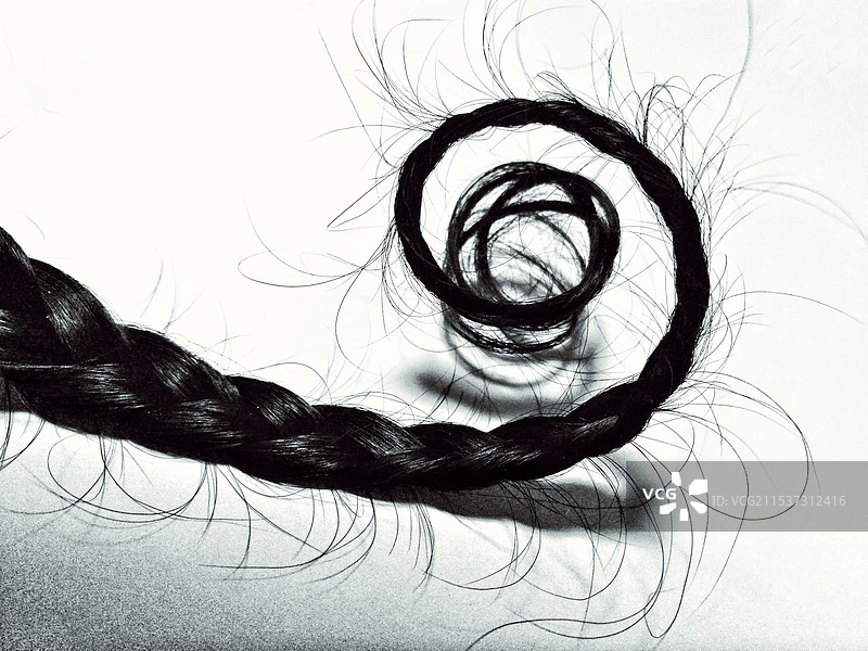 头发特写（像漩涡一样的麻花辫儿）图片素材