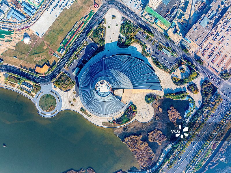 中国河北保定东湖关汉卿大剧院航拍风光图片素材