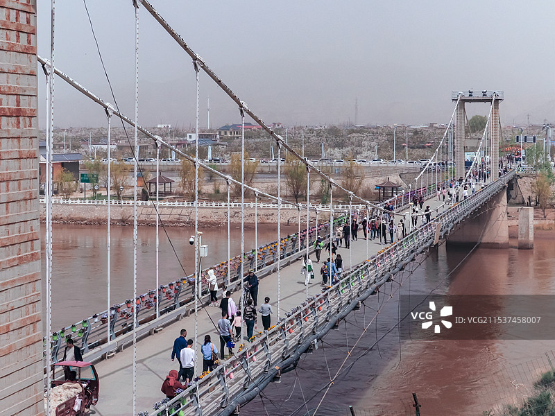 什川梨园跨河大桥图片素材