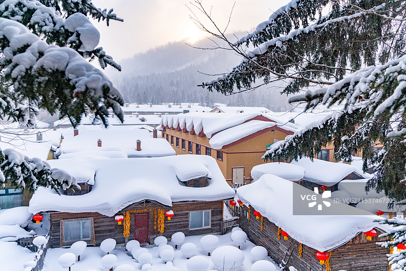 中国雪乡 林海雪原 雪檐 冰棱 白原 素林 晶枝 雪道 寒溪 玉峰 素岭 冷杉 琼枝图片素材