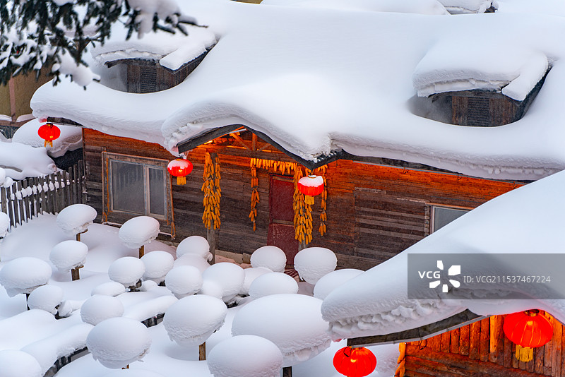 中国雪乡 林海雪原 雪檐 冰棱 白原 素林 晶枝 雪道 寒溪 玉峰 素岭 冷杉 琼枝图片素材