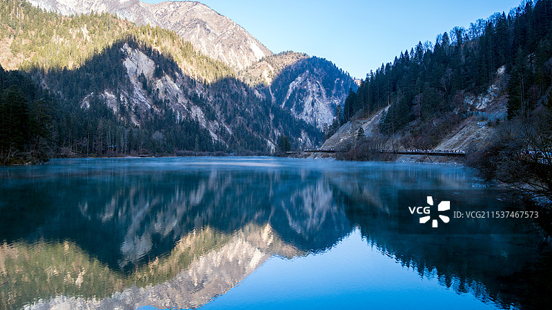 四川阿坝九寨沟景区山水倒影，Jiuzhaigou in Sichuan, China图片素材