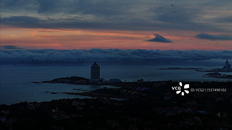 青岛平流雾日落图片素材