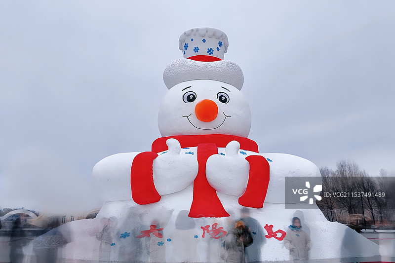 哈尔滨欢迎您-太阳岛大雪人图片素材