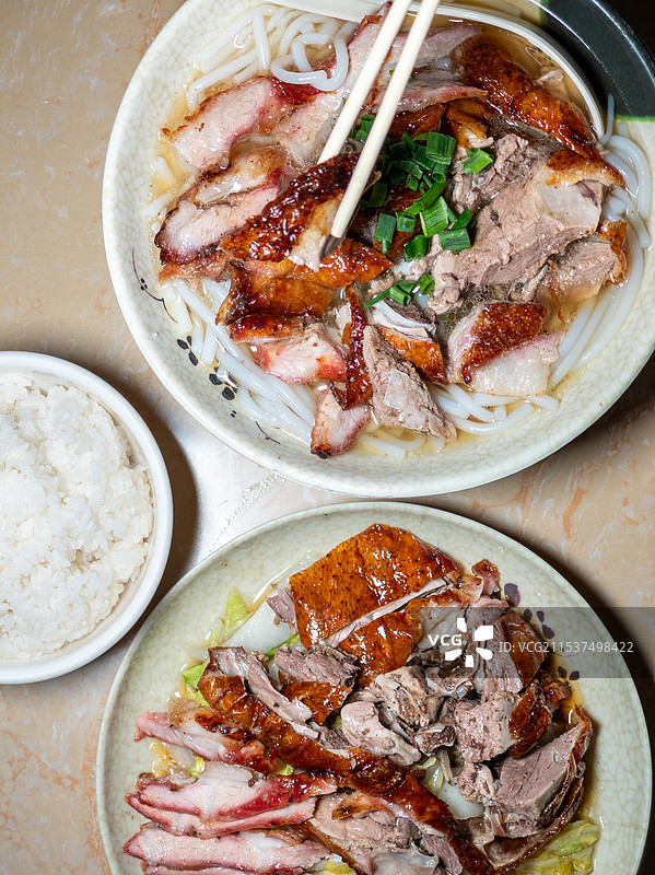 叉烧烧鹅濑粉图片素材