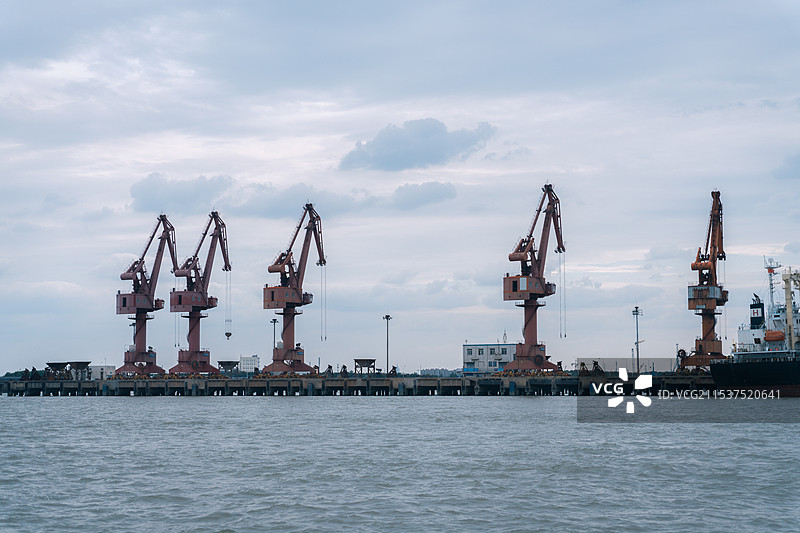 常州 | 圩塘轮渡，连接两岸的水上桥梁图片素材