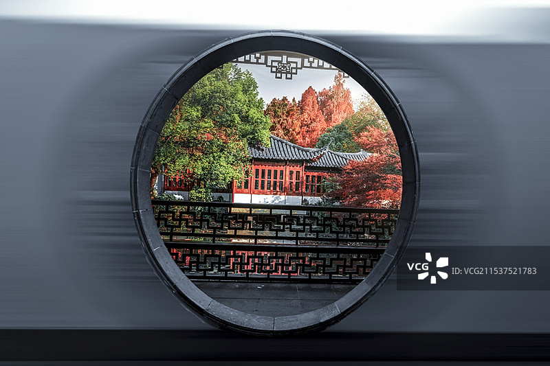 杭州郭庄的框景图片素材