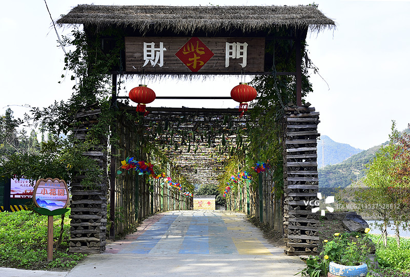 安徽新安江山水画廊风景区九砂村财门图片素材