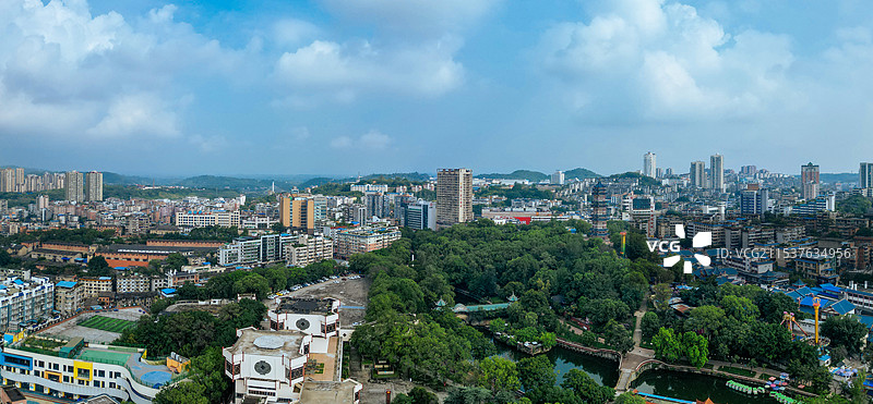 自贡 地标 龙凤山公园 法藏寺 彩灯公园 妙观寺 体育中心 龙井公园 百利大厦图片素材