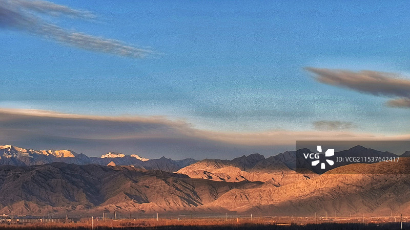 日照金山、手机拍摄图片素材