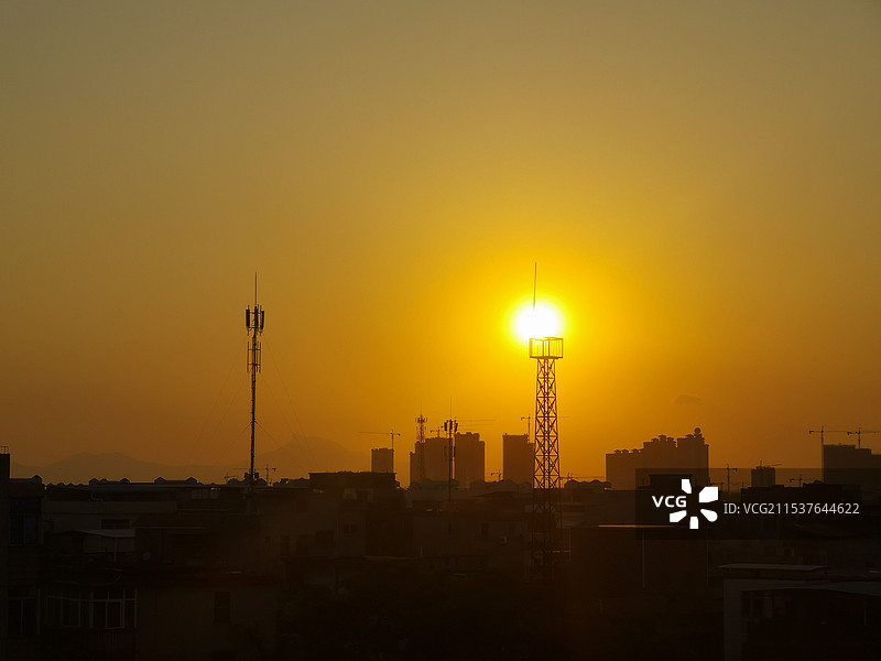 关于夕阳下的故事图片素材