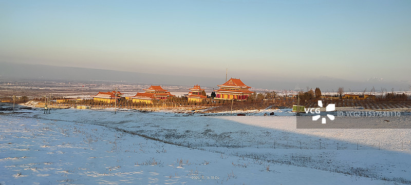 新疆昌吉市灵香山寺庙图片素材