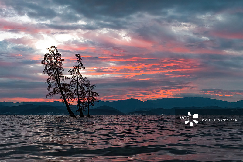 云南大理洱海自然风光图片素材