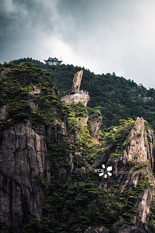 黄山-飞来石图片素材