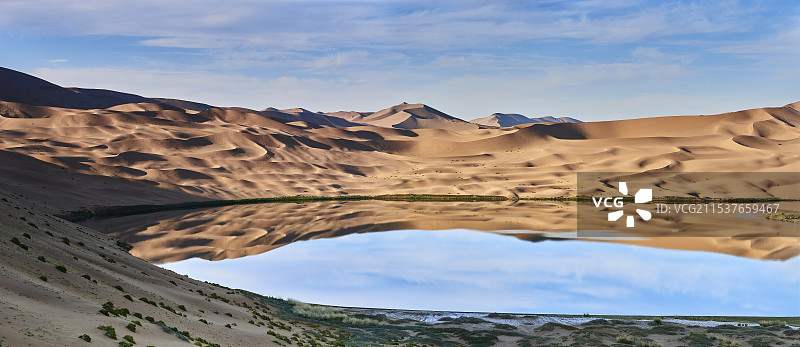 巴丹吉林沙漠图片素材