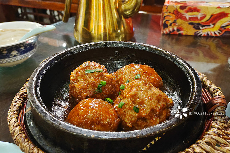 南京红烧狮子头图片素材