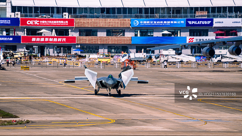 第十五届中国航展歼20战斗机图片素材