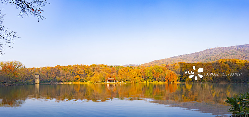 冬日的明孝陵紫霞湖图片素材