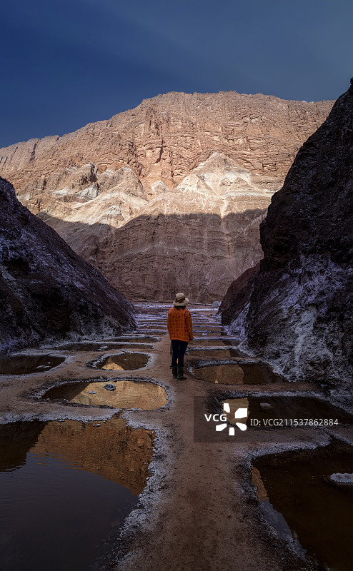 托木尔大峡谷盐谷图片素材
