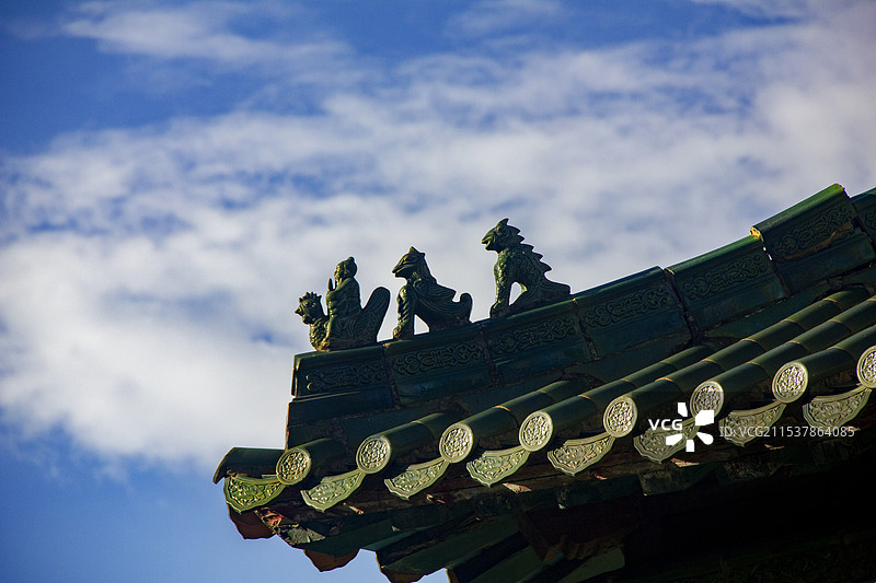 广东汕头濠江区天坛花园九天玄女万佛宝塔屋脊兽特写图片素材
