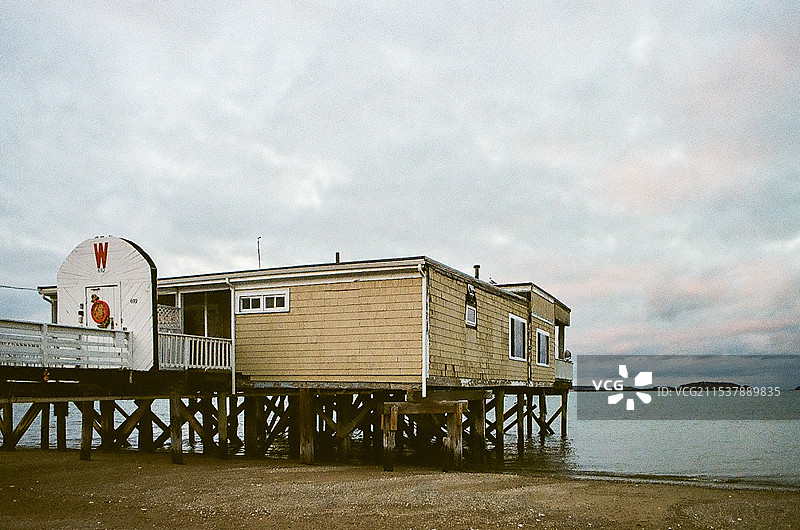 美国马萨诸塞州昆西冬季海滩风景图片素材