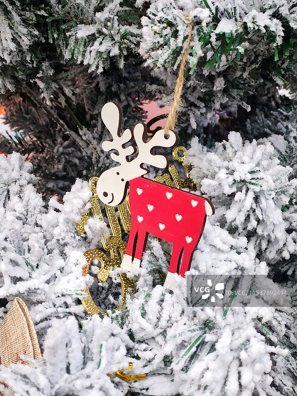 圣诞节圣诞树装饰麋鹿玩具图片素材