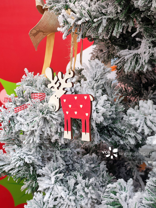 圣诞节圣诞树装饰麋鹿玩具图片素材