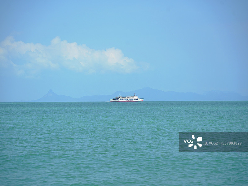 泰国苏梅岛平静海面图片素材