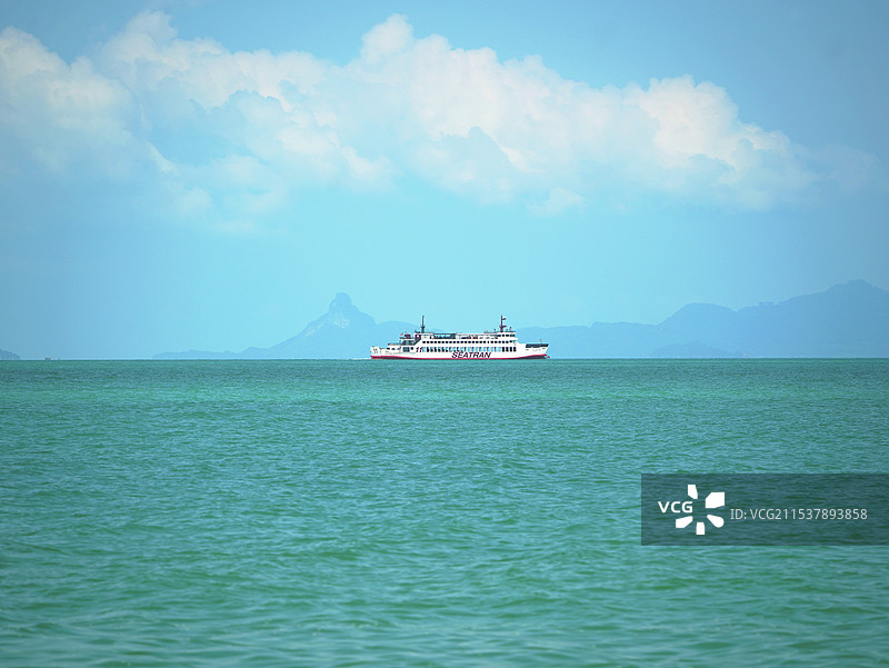 泰国苏梅岛平静海面图片素材