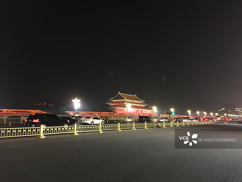 夜晚的北京天安门和长安街图片素材