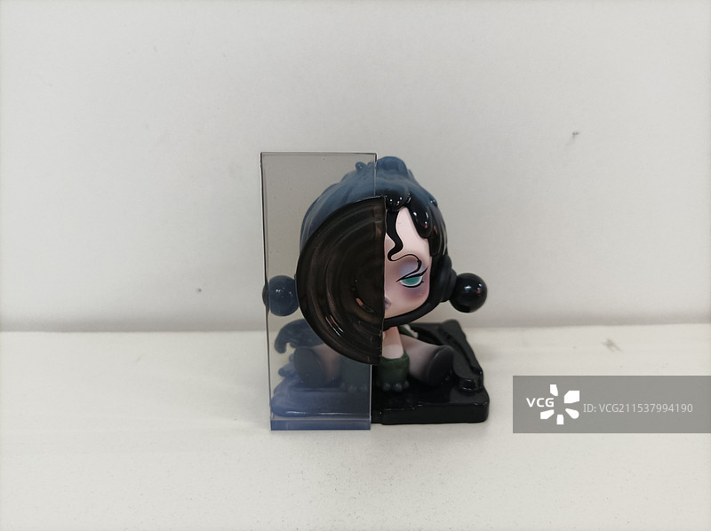 泡泡玛特 娃娃图片素材